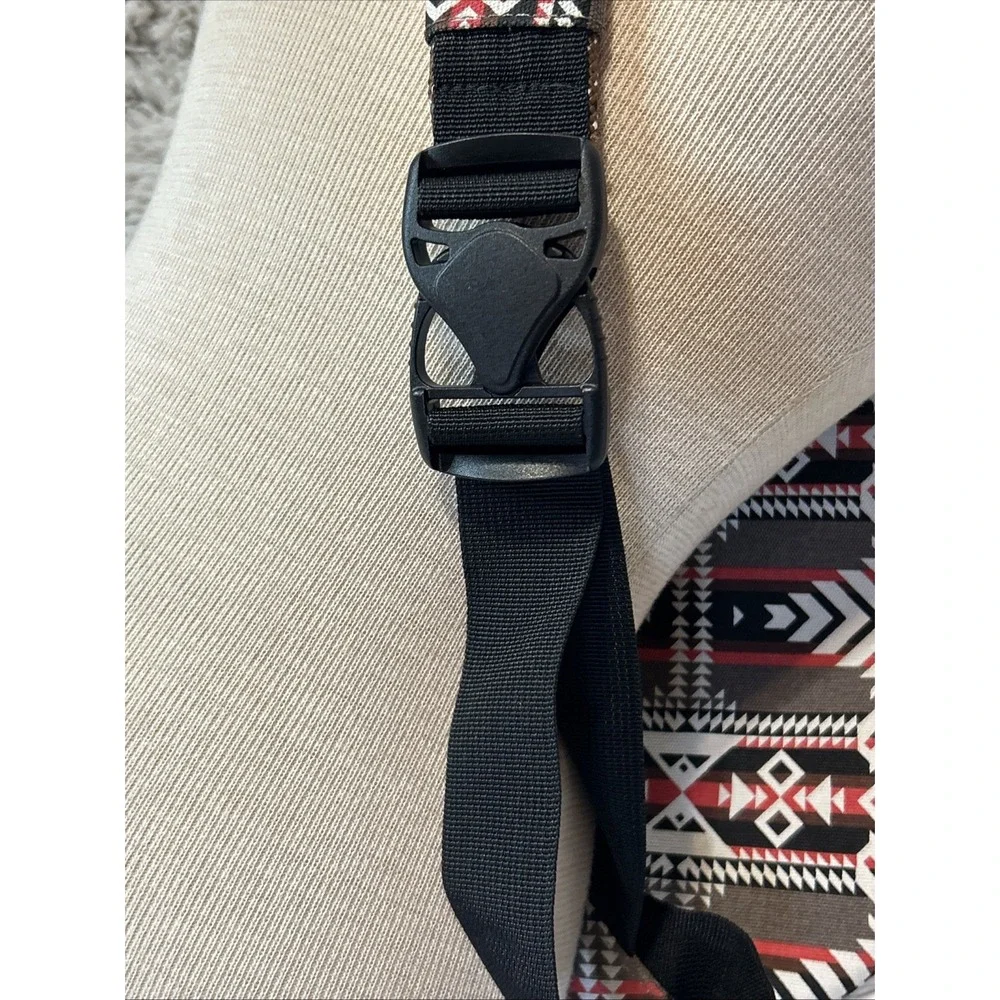 Kavu Aztec Multicolor Rope Sling Bag Brown Black Red‎ School Hiking Gym